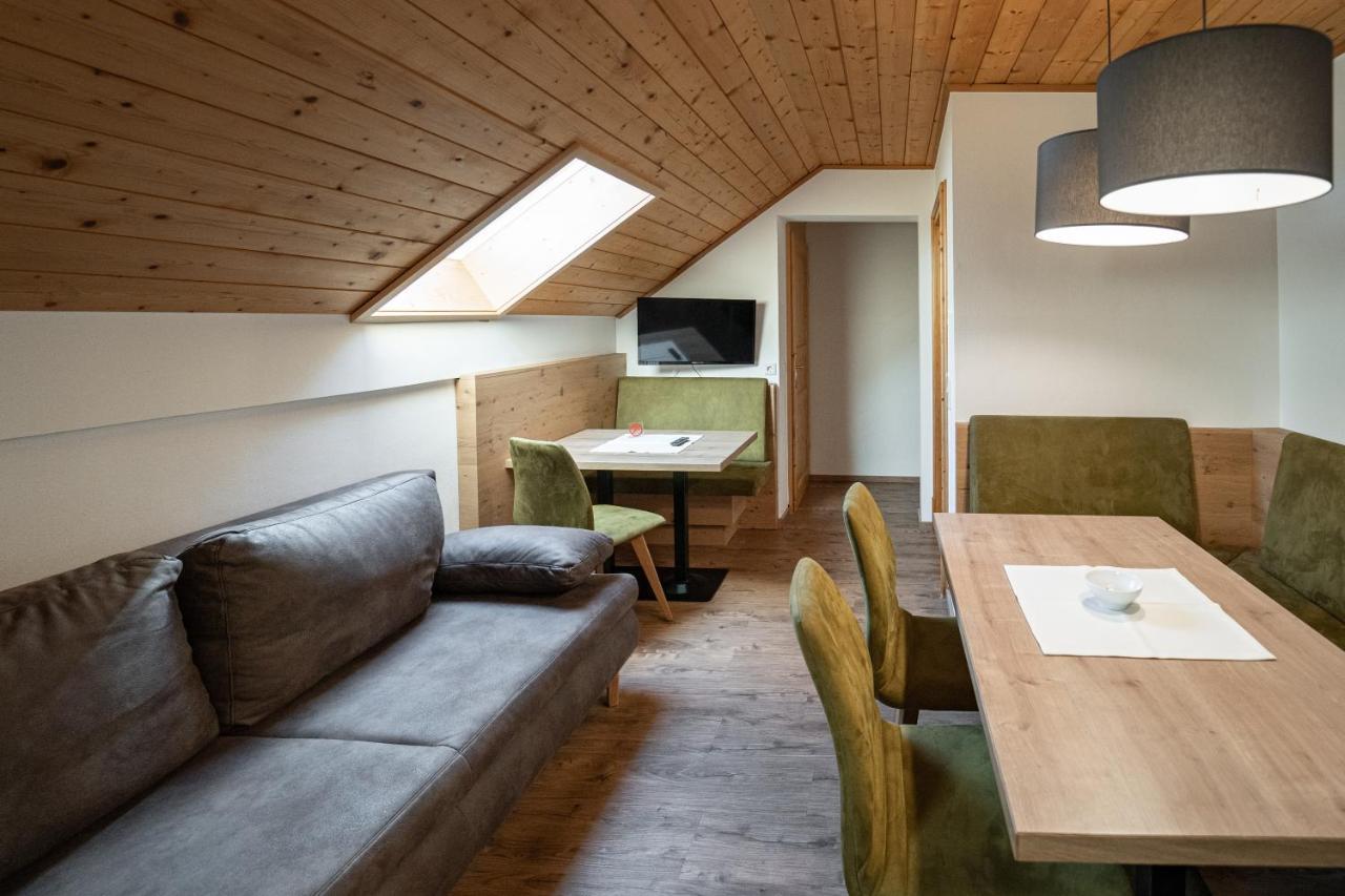 Landhotel - Apartments Bauer Hintergöriach エクステリア 写真