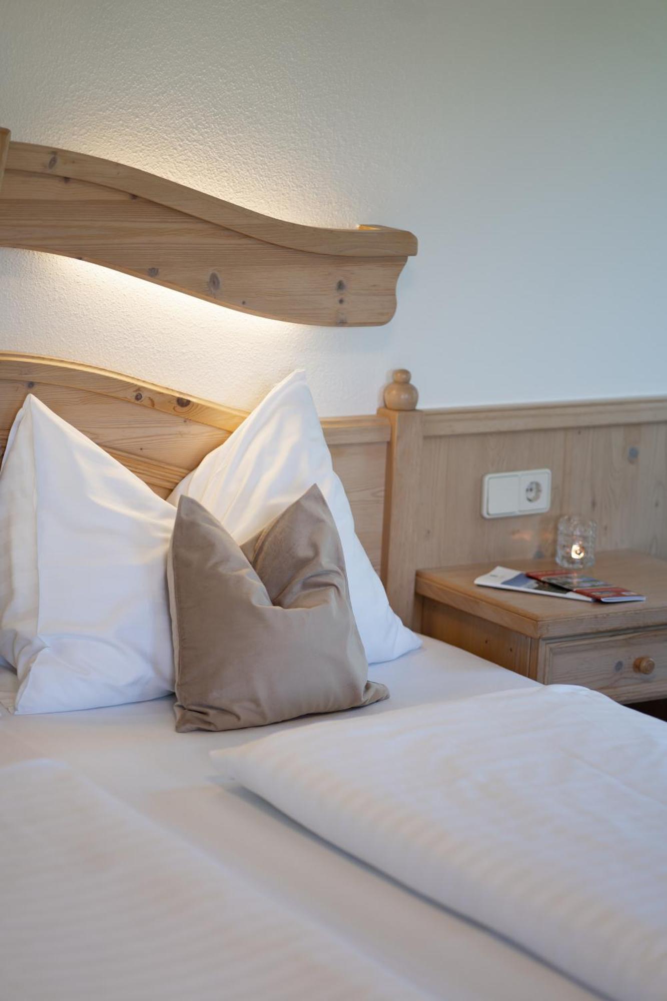 Landhotel - Apartments Bauer Hintergöriach エクステリア 写真