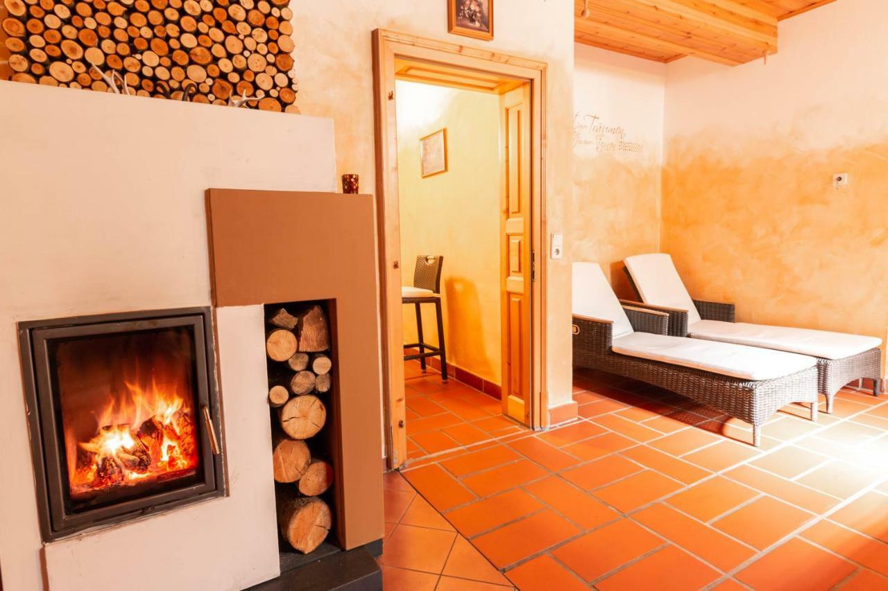 Landhotel - Apartments Bauer Hintergöriach エクステリア 写真